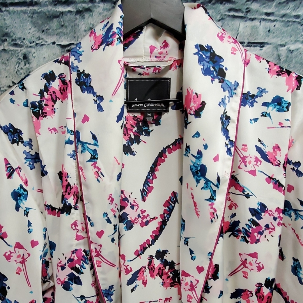 Sam Edelman | Abstract Floral Smoking Jacket Robe - Picture 3 of 8